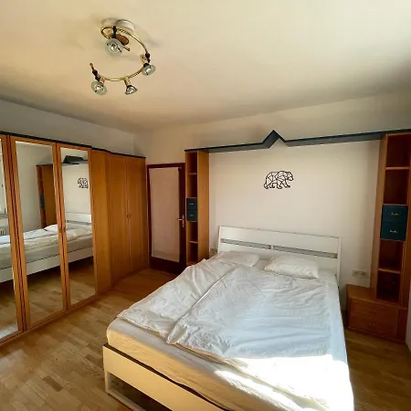 Spacious 3Bd Top Floor Flat Close To Lake Klagenfurt am Woerthersee Exterior photo